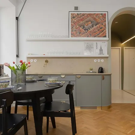 Unique & Modern In The Center By Renters Apartament *